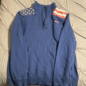 Vineyard vines sweatshirt